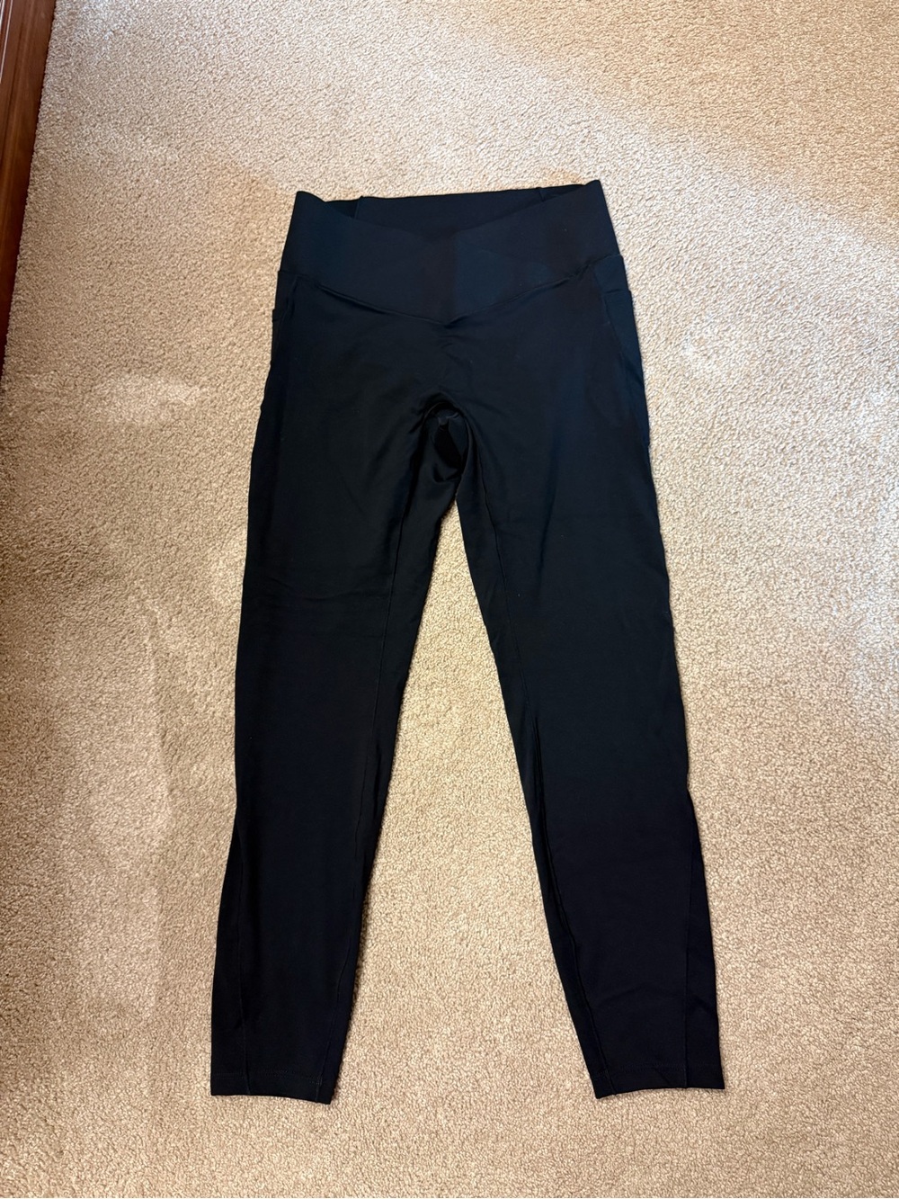 Halara Black Leggings w/Pockets